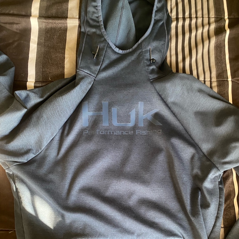 Huk Navy Sweatshirt Medium